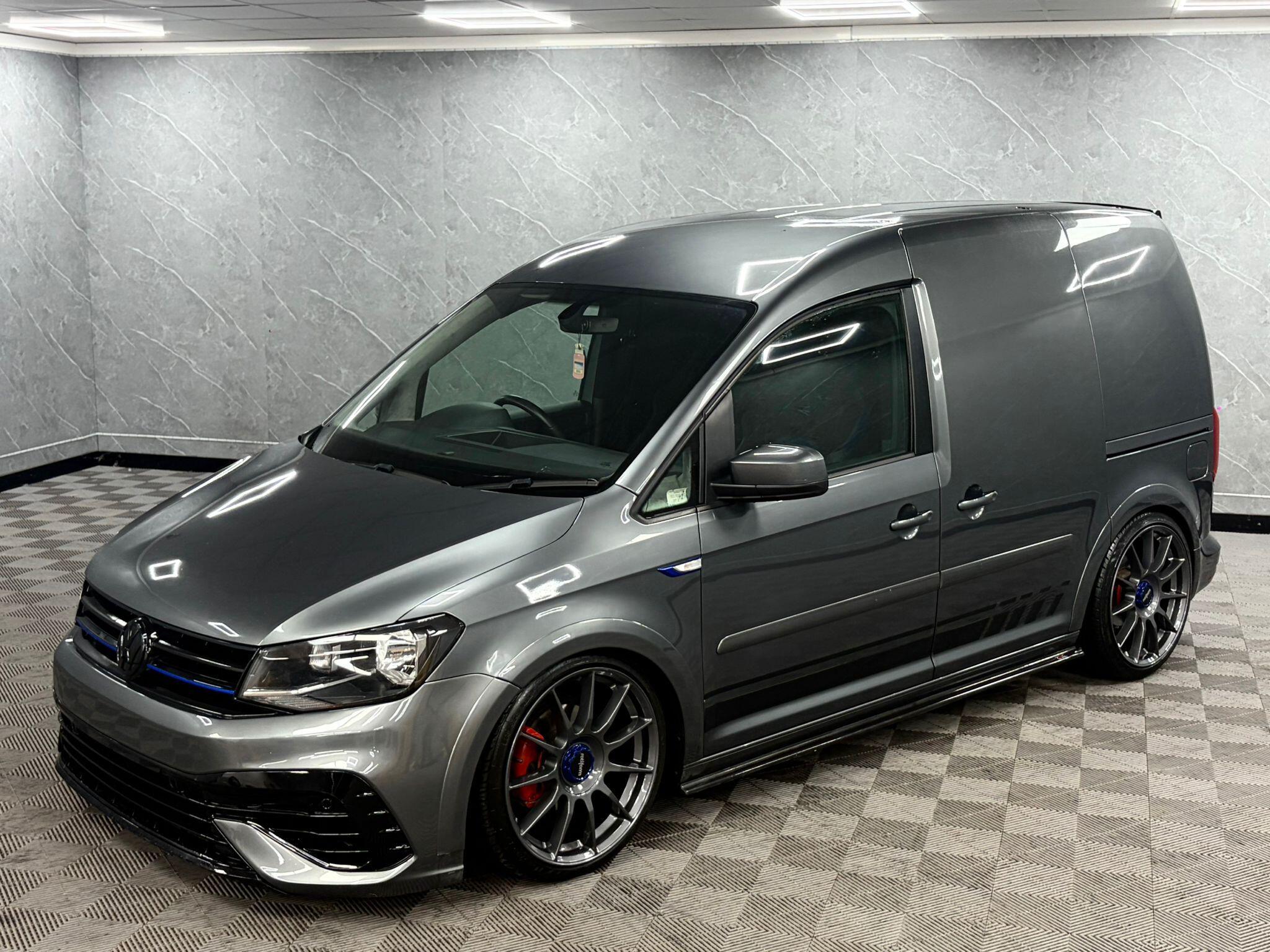 Volkswagen Caddy secondary view
